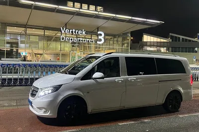 Luxury Private Transfer to/from Amsterdam Schiphol (AMS)