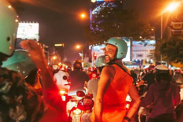 Saigon Scooter Night Tour: Food & Hidden Gems
