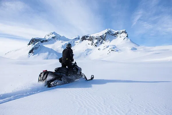 Glacier Rush: Unleash Your Inner Speed Demon on Iceland's Snowy Wilderness