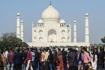 Discover Taj Mahal: Jaipur Car Tour with Skip-the-Line Access