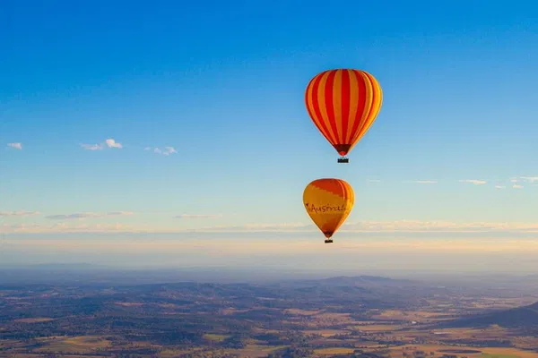 Sunrise Balloon Flight & Vineyard Breakfast: Gold Coast's Ultimate Experience