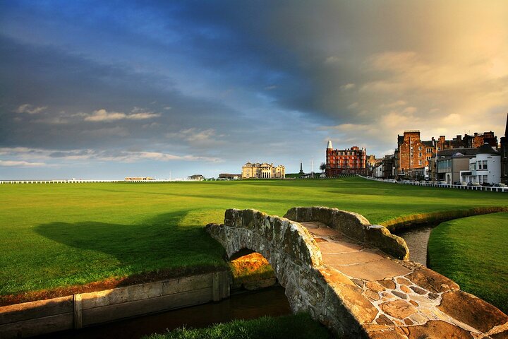 St Andrews Private Tour: Castles, Coast & History