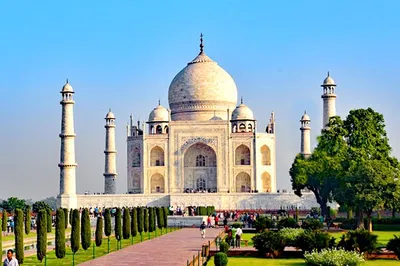 Unveiling Agra's Majesty: A Delhi-Based 2-Day Taj Mahal & Agra Tour
