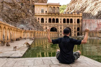 Spiritual Jaipur: A Private Temple Tour Through Mini Kashi