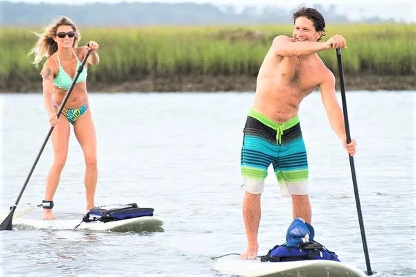 Charleston's Eco-Paddle: Glide Through Nature's Wonders