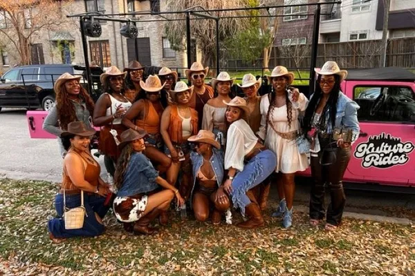 Houston's Pink Party Jeep Tour: Unleash the Ultimate BYOB Mobile Bash!