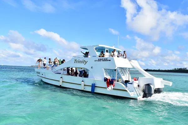 Punta Cana Party Cruise: Snorkel, Swim & Open Bar!