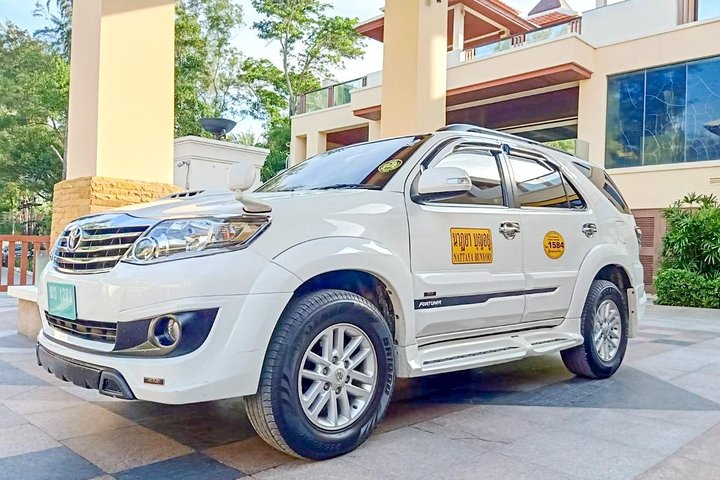 Stress-Free Phuket Arrival: Private Taxi to Naithon Beach