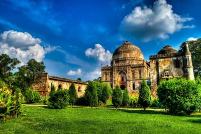 Discover Delhi's Splendor: A Personalized Half-Day City Tour