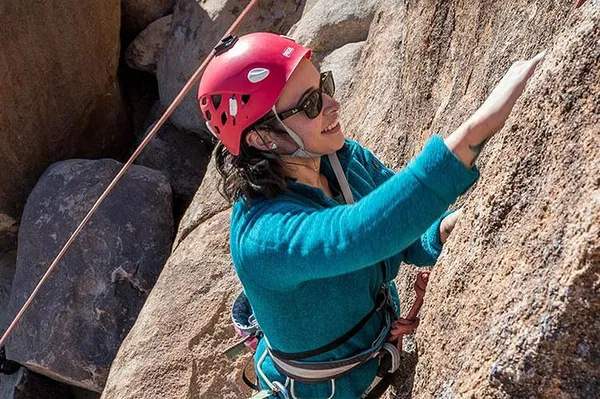 Conquer Joshua Tree: 4-Hour Rock Climbing Adventure for All Levels