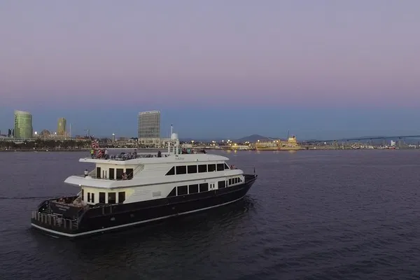 San Diego Dinner Cruise: Gourmet Dining & Bay Views