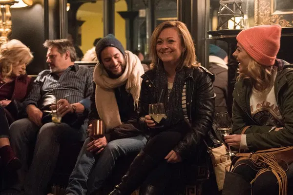 Dallas' Haunted Pub Crawl: Sip Spirits & Hear Ghostly Tales!