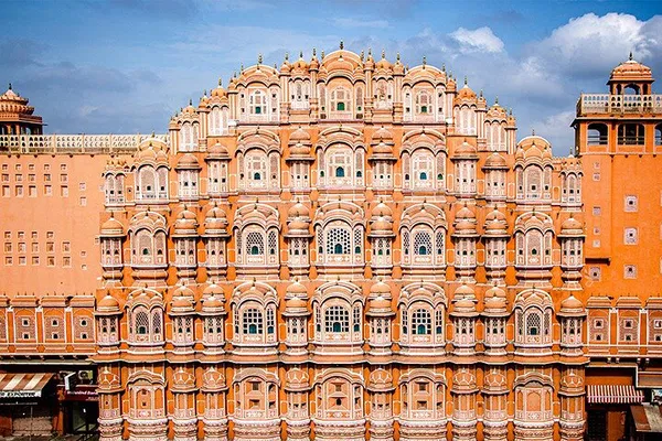 Discover Jaipur's Royal Splendor: A Private Car Tour Experience