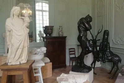 Image 3