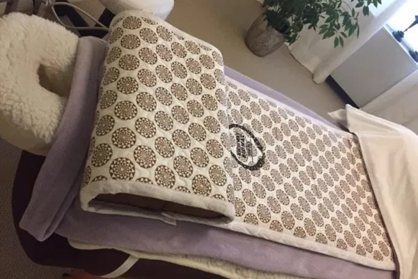 BioMat Session: Infrared Light & Negative Ions for Ultimate Relaxation