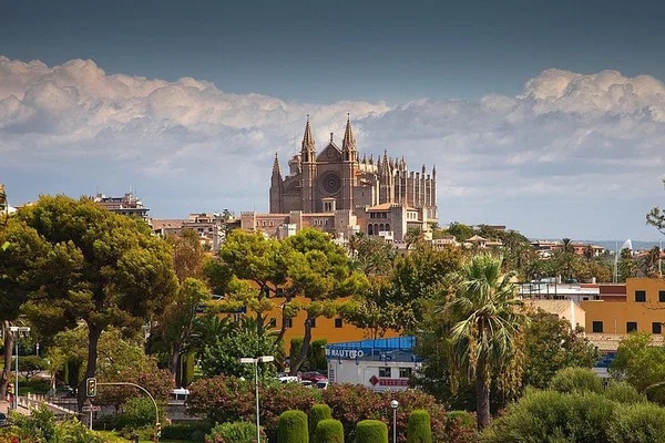 Palma de Mallorca: Private Walking Tour Adventure