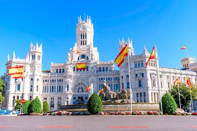 Discover Madrid's Soul: A GPS-Guided Walking Adventure