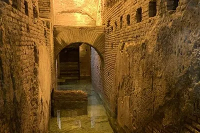 Rome's Hidden City: Archaeology & Culture Tour