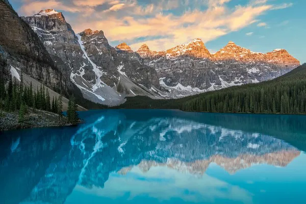 Moraine & Louise: Banff/Canmore Tour - Guaranteed Access!