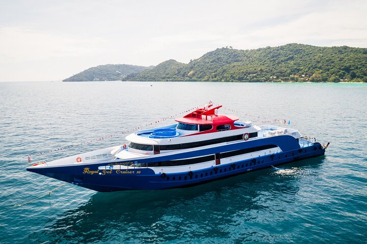 Stress-Free Krabi to Phi Phi Ferry: Island Hop with Ease!