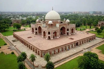 Unveiling Delhi: A Captivating Full-Day Cultural Odyssey
