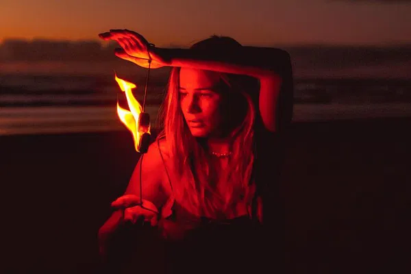 Byron Bay: Learn the Art of Fire at Sunset!