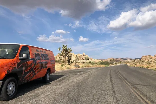 Joshua Tree Tour: Mojave Desert Drive & Views