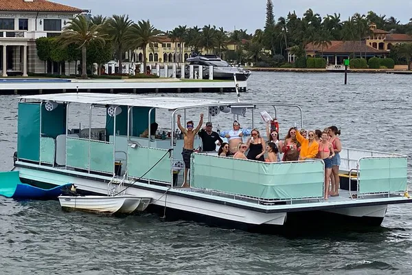 Bahama Mama's Fort Lauderdale Pontoon Party: Sandbar Fun Awaits!