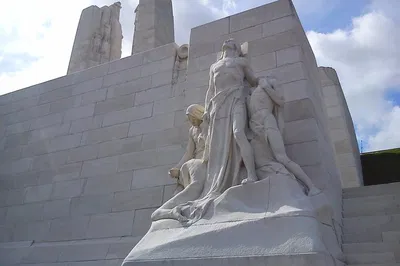 Unforgettable 2-Day Battlefield Tour: Delve into Canadian WWI History