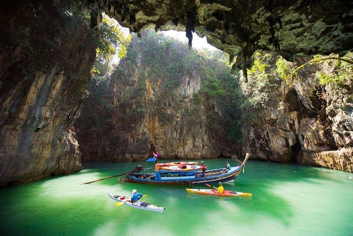 Phang Nga Bay Kayaking: Explore Hidden Lagoons & Majestic Cliffs!