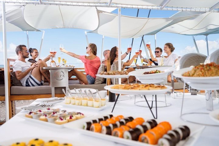 Phuket VIP HYPE Tour: Luxury Catamaran Day Trip!