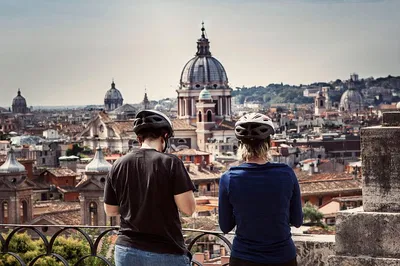 Effortless Rome: E-Bike Adventure, Italian Lunch & Iconic Sights!