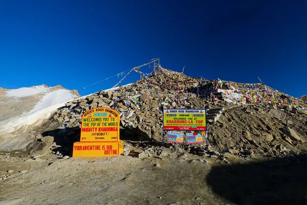 Conquer Khardungla: Leh's High-Altitude Thrill Ride!