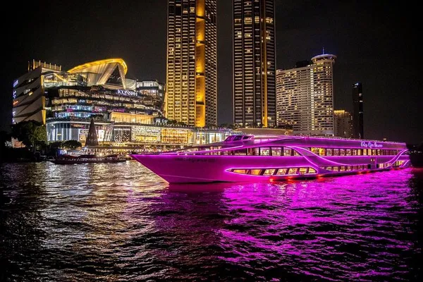 Bangkok Opulence Cruise: Dine in Style on the Chao Phraya River