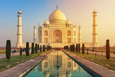 Sunrise Majesty: Taj Mahal & Old Delhi's Royal Echoes