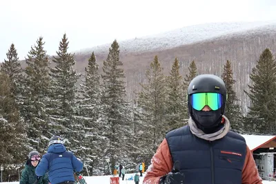 Quebec Winter Skiing: Tailored Adventures in a Winter Wonderland
