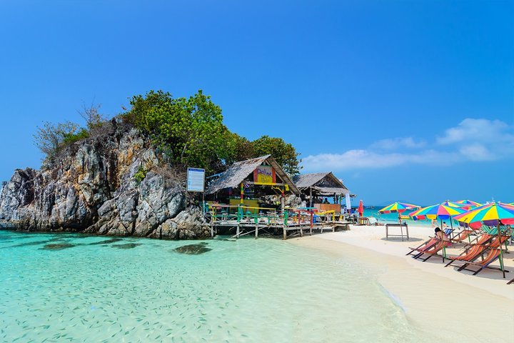 Khai Islands Speedboat Adventure: Snorkel, Swim & Sunbathe!