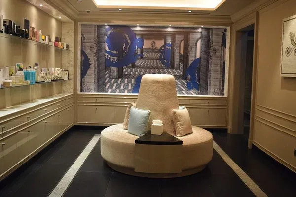 Indulge in Versace Sleep Treatment: Gold Cappuccino & Dreamy Spa Escape