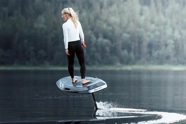 Efoil Clinic Amsterdam: Fly Above Water!