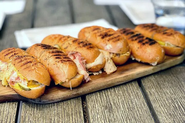 Savor & Sightsee: Downtown Las Vegas Food Tour Adventure!