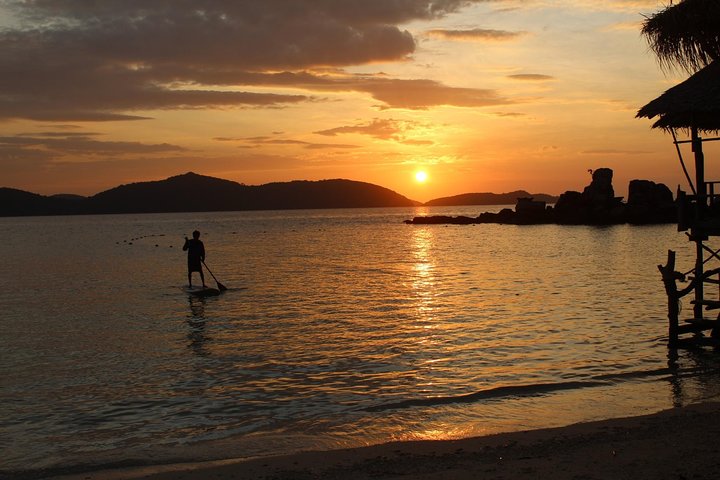 Sunrise Serenity: Private Phi Phi Islands Speedboat Adventure