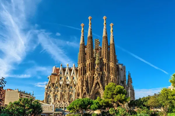 Barcelona in 1 Day: Sagrada Familia, Park Guell & Old Town