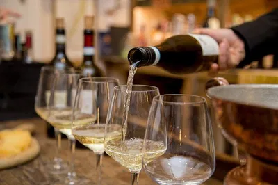 Uncork Verona: An Interactive Wine Tasting Adventure with Amarone