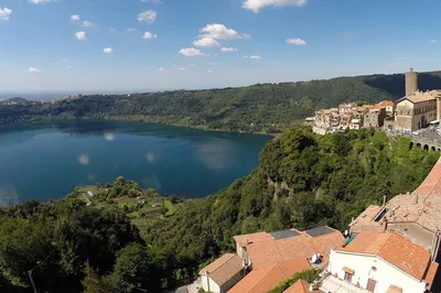 Rome Wine Escape: Taste History in Nemi's Hills