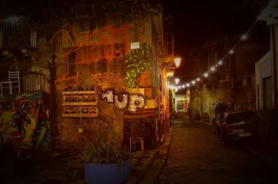 Catania Ghost Tour: Solve Mysteries in Piazza Duomo!