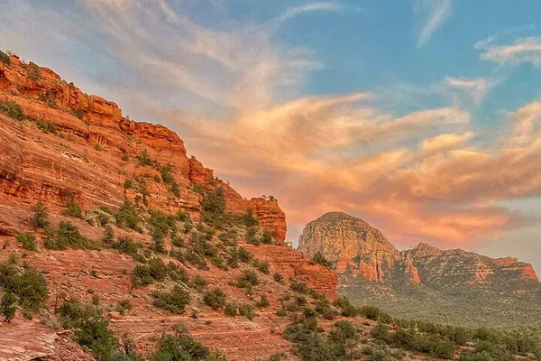 Explore Sedona's Majestic Canyons: A Personalized Hiking Adventure