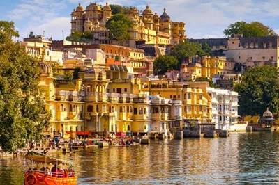 Unveiling India's Splendors: A Luxurious Golden Triangle & Spiritual Varanasi Journey
