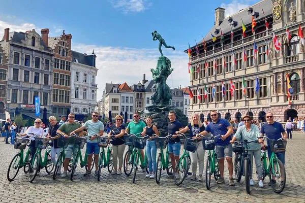 Discover Antwerp's Charm: Eco-Friendly Bike Adventures!