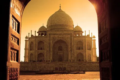 Taj Mahal Express: A Luxurious Delhi Day Trip