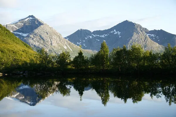 Tromsø Fjord Tour: Photos, Scenery & Local Stories